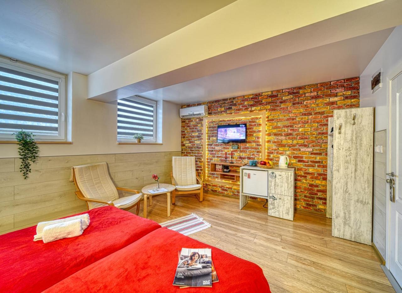 Fox Rooms Aparthotel Stara Zagora Buitenkant foto