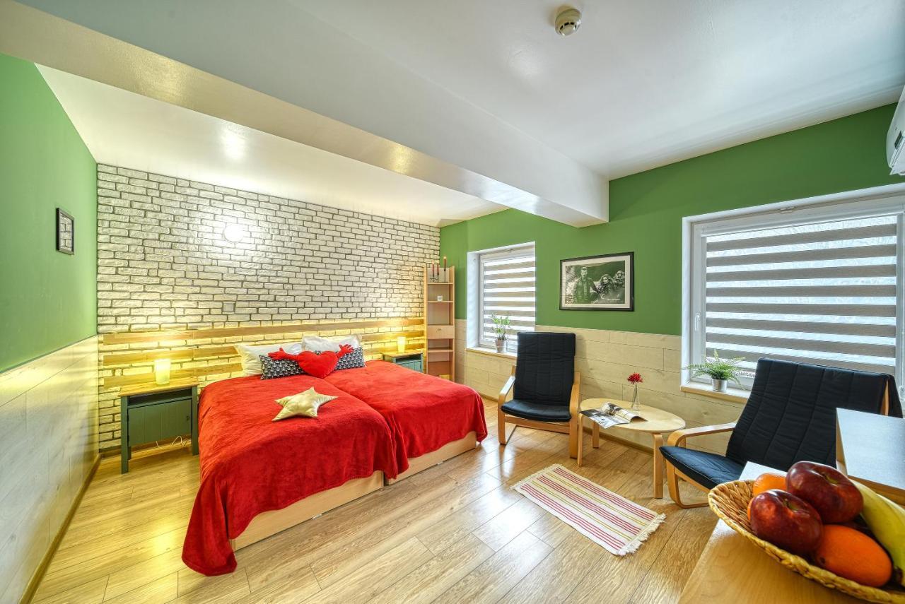 Fox Rooms Aparthotel Stara Zagora Buitenkant foto